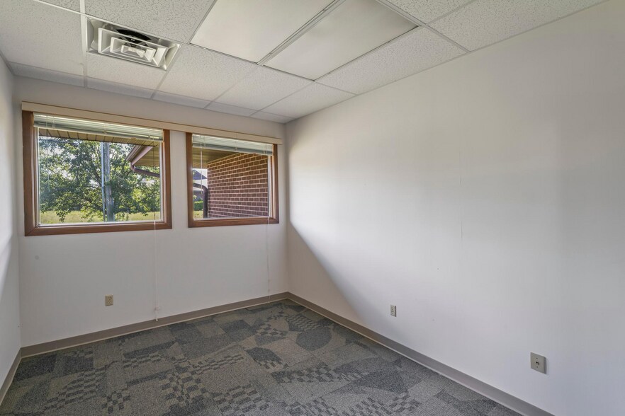 More Photos Of 614 Union Rd, Vineland Office For Sale