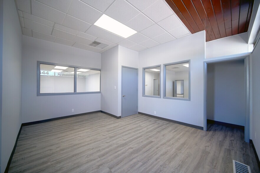 More Photos Of 844 169th St, Hammond Medical For Lease