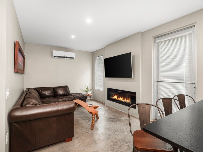 More Photos Of 2405 Mcneilly Rd, Pittsburgh Warehouse For Sale