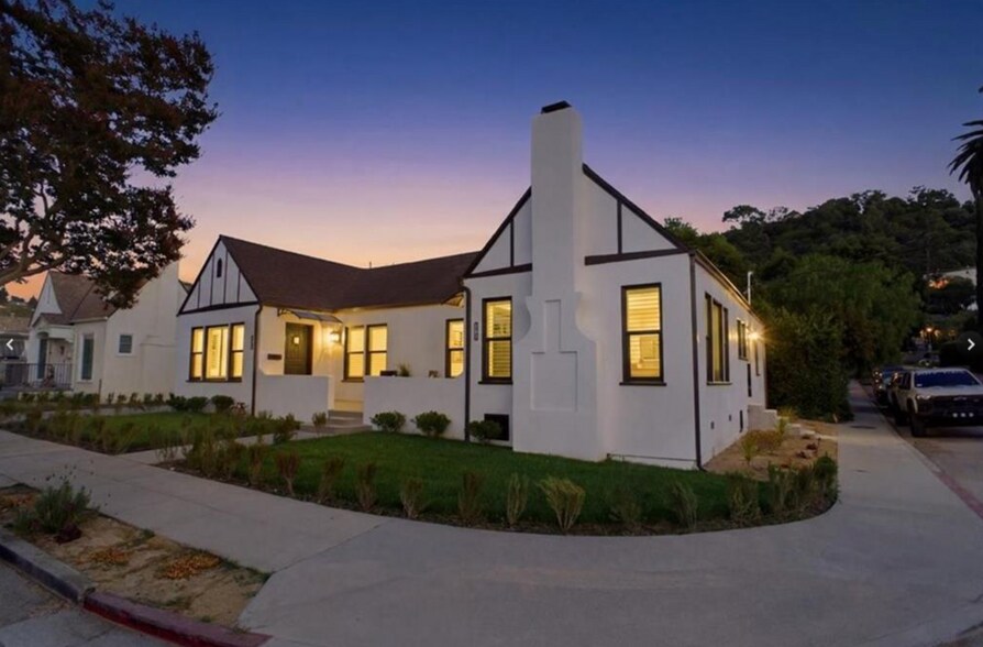 More Photos Of 900 Brier Ln, Glendale Apartments For Sale