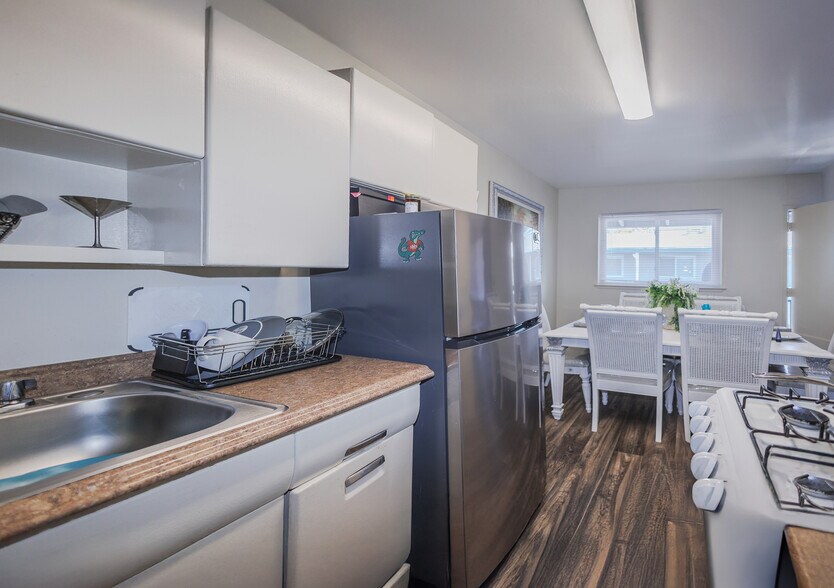 More Photos Of 309-315 Oak Ave, Redwood City Apartments For Sale