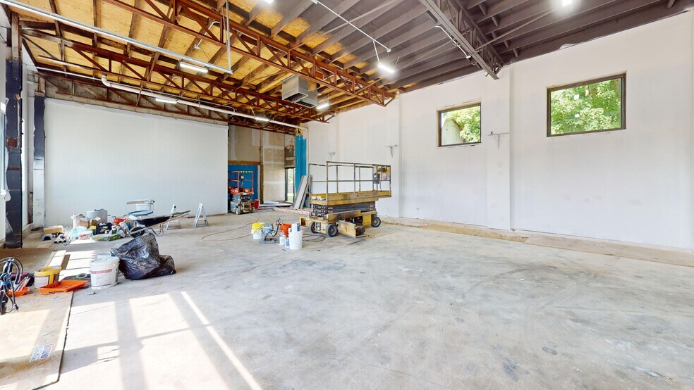 More Photos Of 211 Main St, Pinckney Storefront Retail Office For Sale