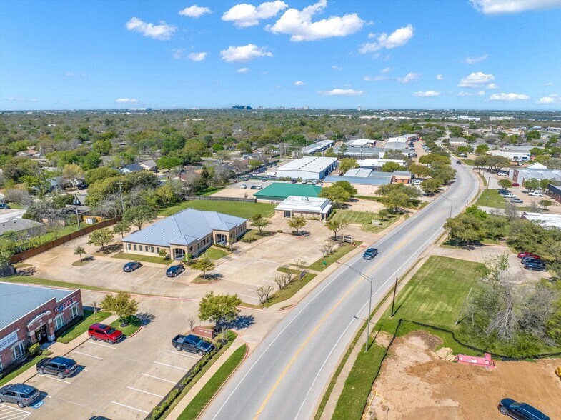 More Photos Of 3308 Longmire Dr, College Station Office For Lease