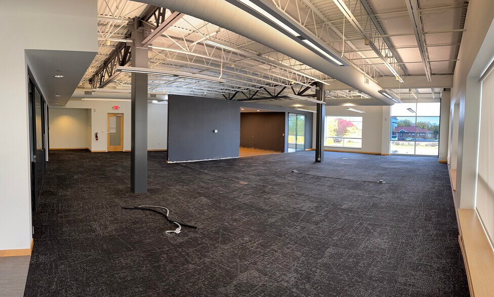 More Photos Of 999 Fourier Dr, Madison Office For Lease