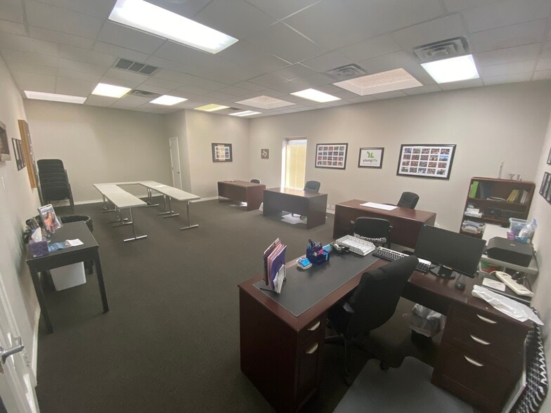 More Photos Of 733 Fort Worth Dr, Denton Office For Sale