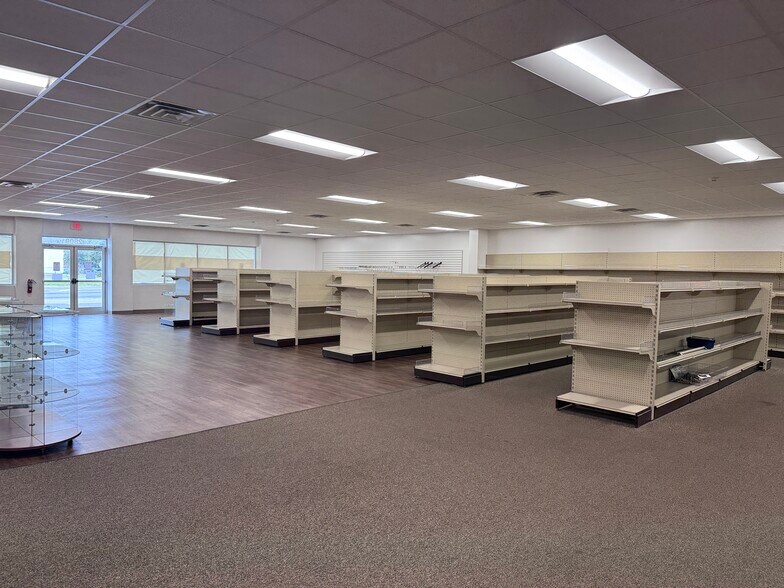 More Photos Of , Tallahassee General Retail For Sale