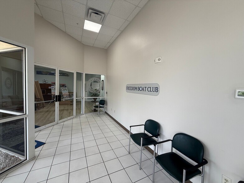 More Photos Of 897 E Venice Ave, Venice Medical For Lease