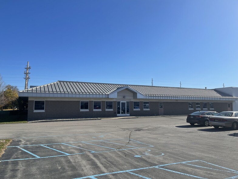 More Photos Of 2325 Sybrant Rd, Traverse City Warehouse For Lease