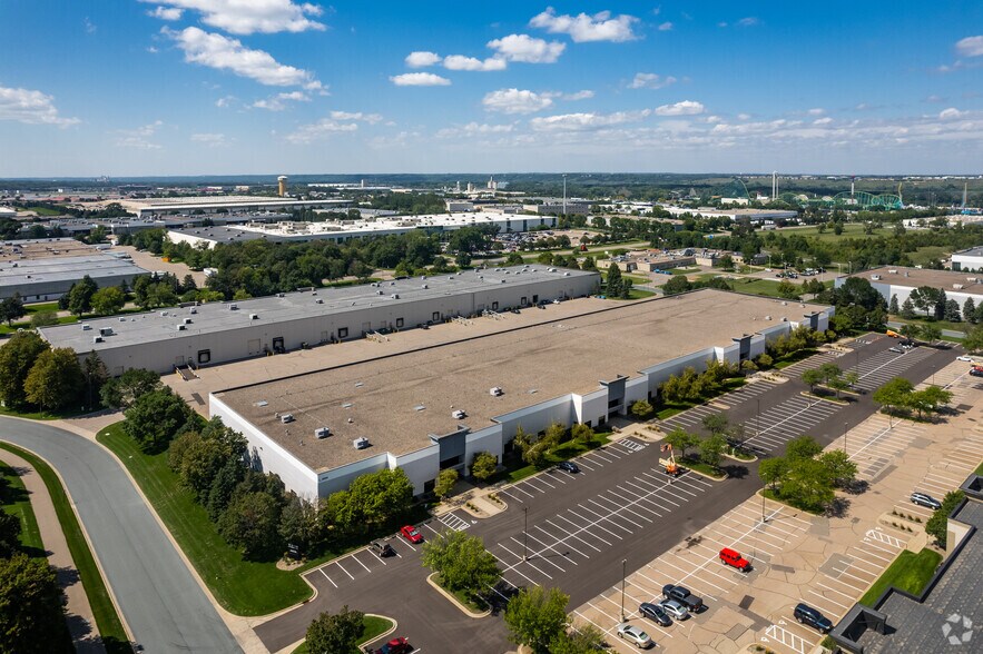 More Photos Of 5555 12th Ave E, Shakopee Research And Development For Lease