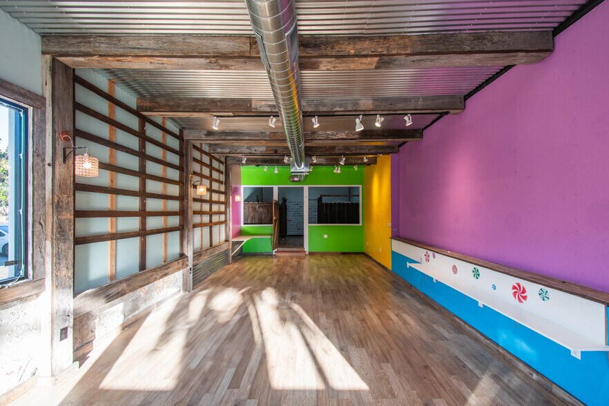 More Photos Of 707 Main St, Pleasanton Service Station For Sale