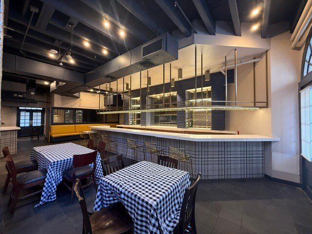 More Photos Of 534 Saint Louis St, New Orleans Restaurant For Lease