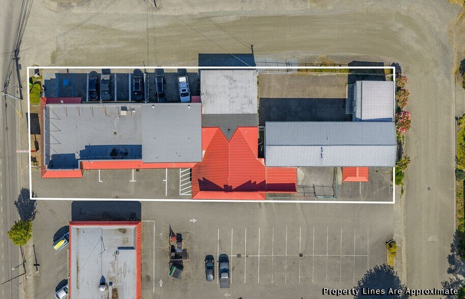 More Photos Of 1195 Newmark Ave, Coos Bay Storefront Retail Residential For Sale