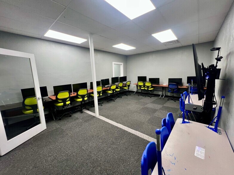 More Photos Of 60 E 100 N, Price Storefront Retail Office For Sale