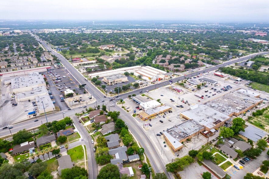 More Photos Of 6000-6064 Ingram Rd, San Antonio Unknown For Lease