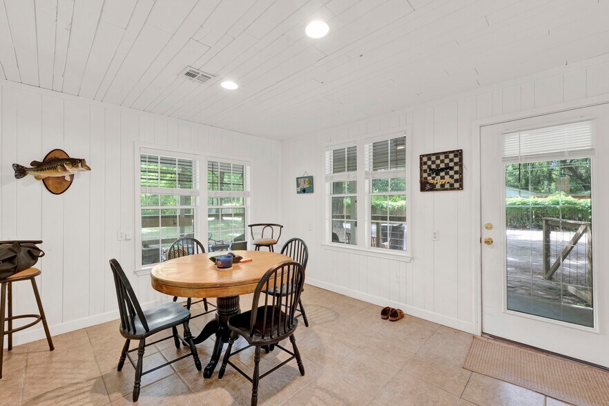 More Photos Of 19205 State Highway 181, Fairhope Office For Sale