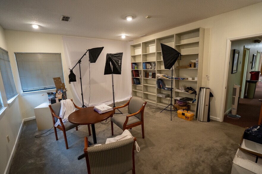 More Photos Of 2950 Stone Hogan Connector Rd SW, Atlanta Medical For Sale