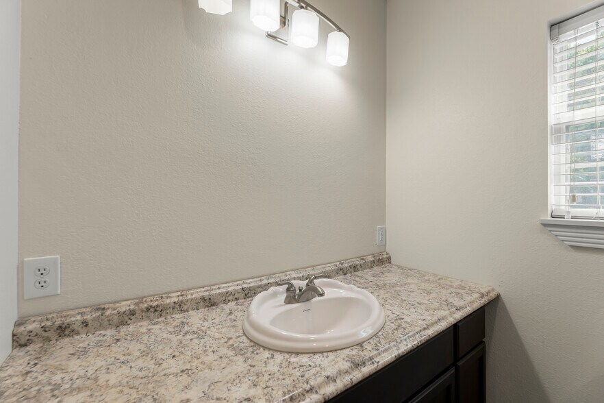 More Photos Of 29067 Bonilla Ln, Katy Land For Lease