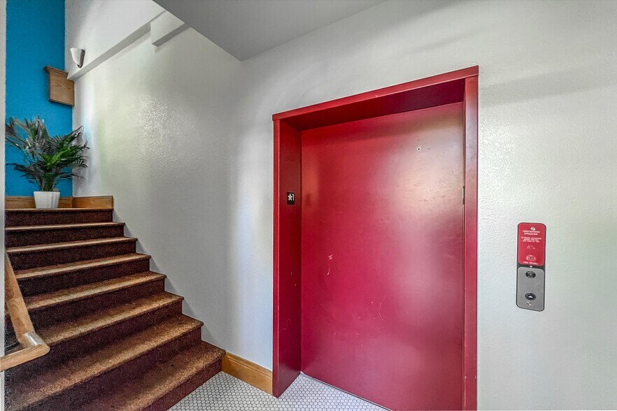 More Photos Of 512 5th St, Berthoud Office For Lease