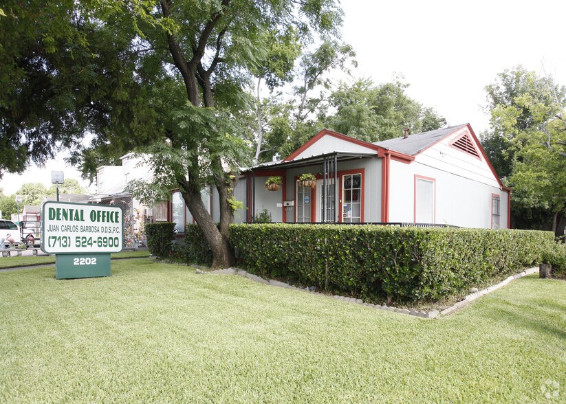 More Photos Of 2202 Richmond Ave, Houston Medical For Sale