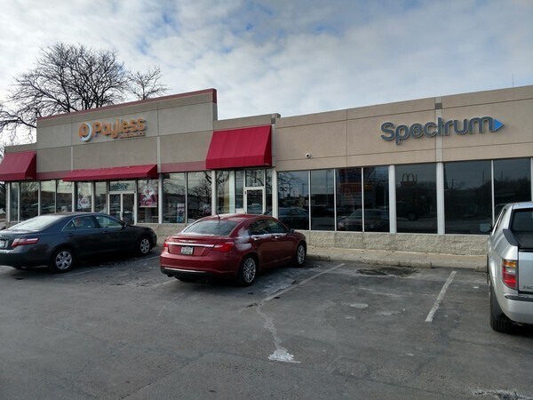More Photos Of 320-380 E Capitol Dr, Milwaukee Unknown For Lease