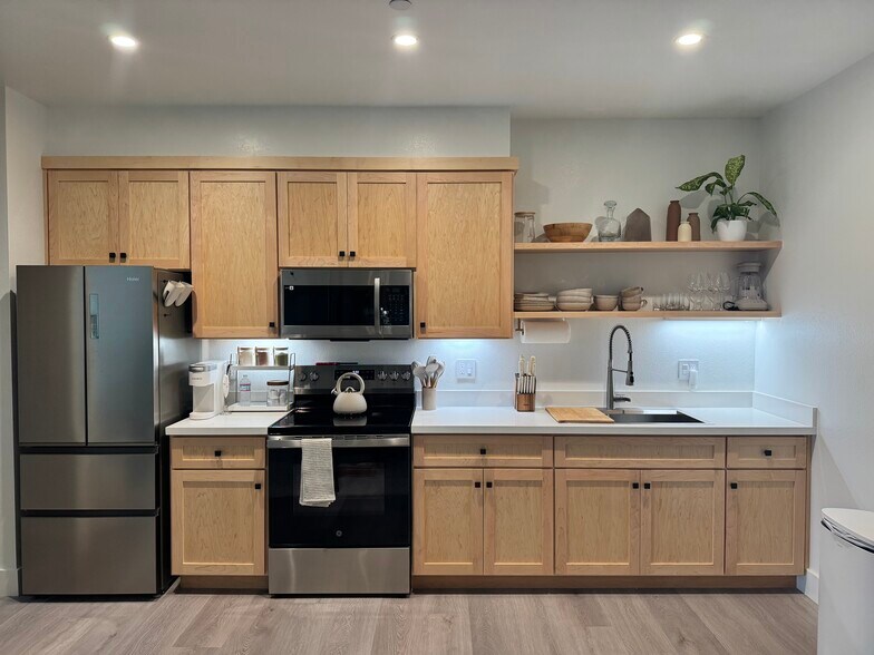 More Photos Of 3108 Seacrest Ave, Marina Apartments For Sale
