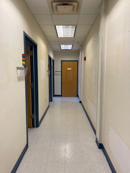More Photos Of 10055 Ford Ave, Richmond Hill Medical For Lease