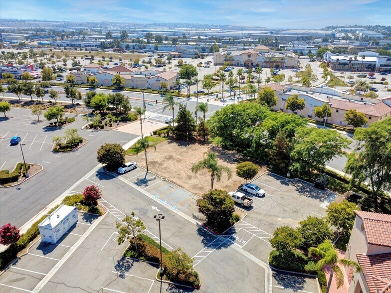 More Photos Of Canyon Springs Parkway, Riverside Land For Lease