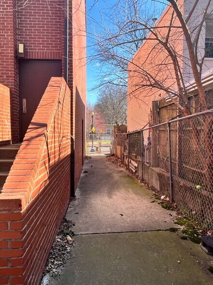 More Photos Of 1546 5th St NW, Washington Specialty For Sale