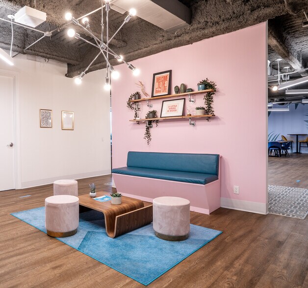 More Photos Of 180 Dundas St W, Toronto Coworking Space