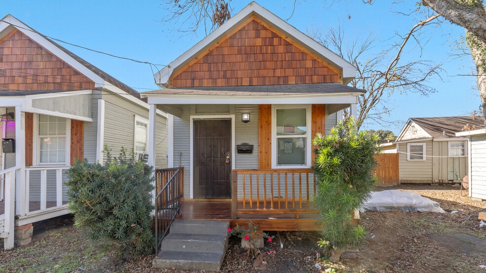 More Photos Of , Houston Multifamily For Sale