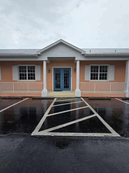More Photos Of 5473 Lee St, Lehigh Acres Mixed Retail For Lease