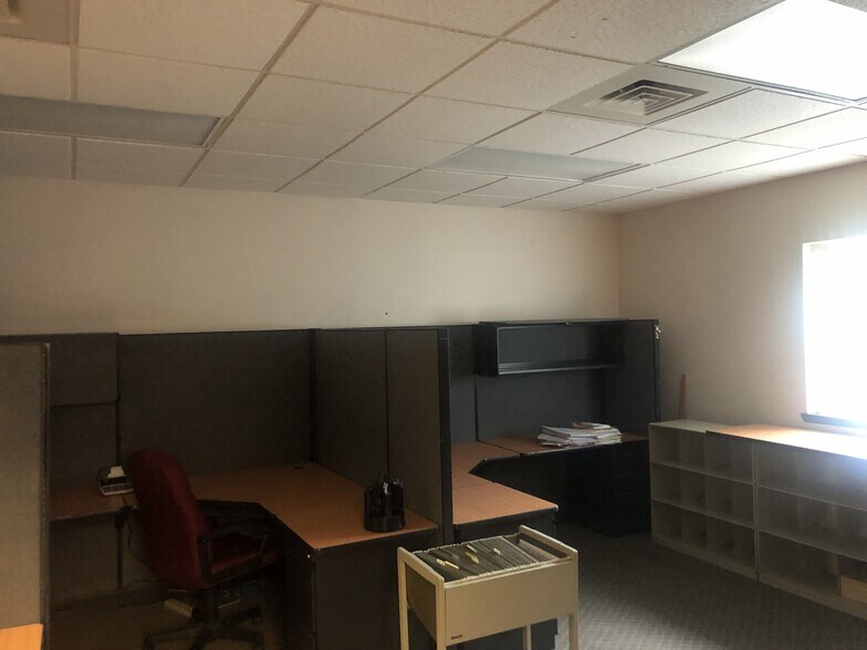 More Photos Of 664 Tire Hill Rd, Johnstown Office For Lease