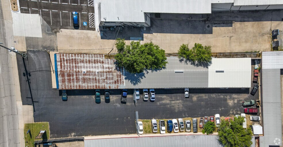 More Photos Of 6247 E 15th St, Tulsa Auto Repair For Sale