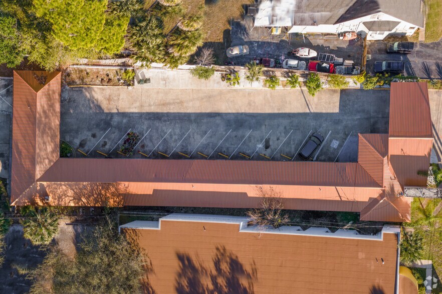 More Photos Of 1020 S Ridgewood Ave, Daytona Beach Hotel For Sale