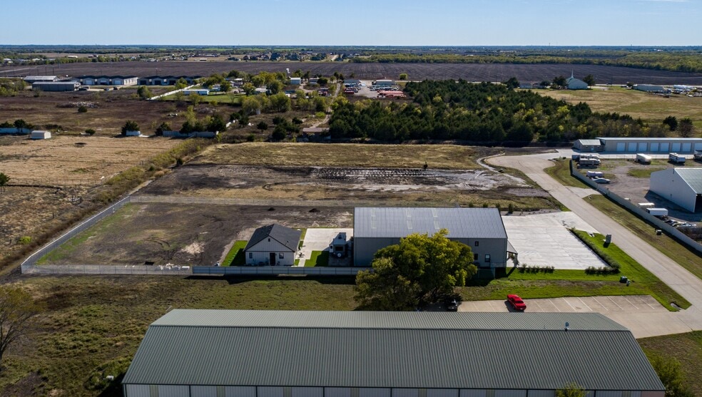 More Photos Of 2924 Ruger Dr, Royse City Warehouse For Lease