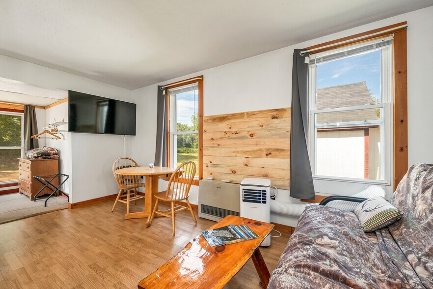 More Photos Of 820 Colebrook Rd, Errol Hotel For Sale