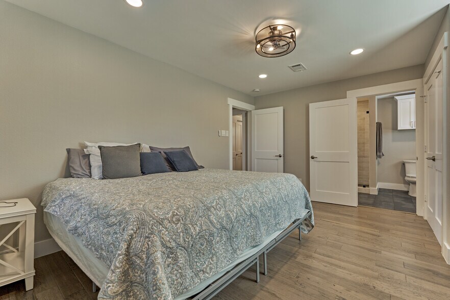 More Photos Of 27240 Old 105 W hwy, Dobbin Land For Sale