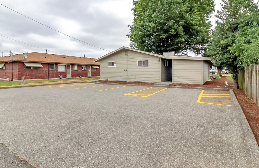 More Photos Of 515 B St NE, Auburn Office Residential For Lease