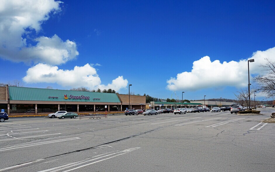 More Photos Of 470-501 State Route 17M, Monroe Unknown For Lease