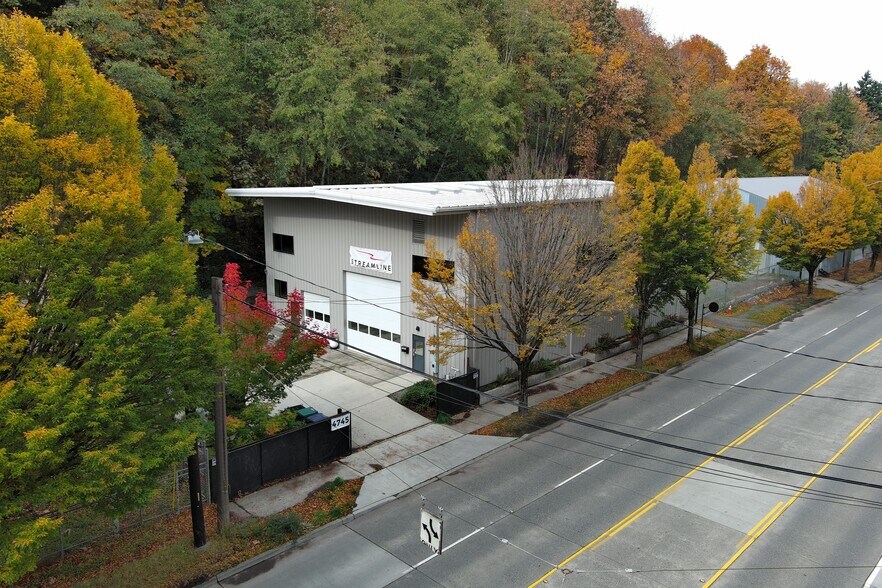More Photos Of 4745 W Marginal Way SW, Seattle Manufacturing For Sale