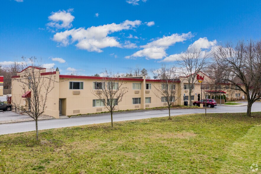 More Photos Of 2349 South Rd, Poughkeepsie Hotel For Sale