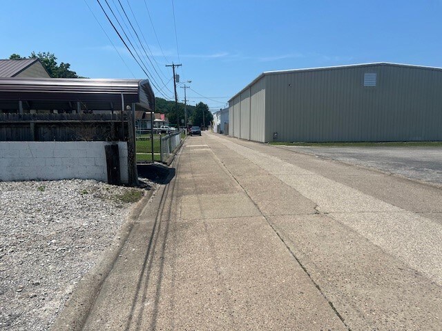 More Photos Of 4818 McClung Street St, South Charleston Land For Lease