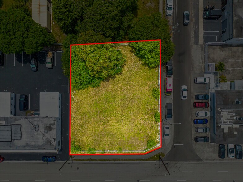Primary Photo Of 137 N Dixie Hwy, Hallandale Beach Land For Sale