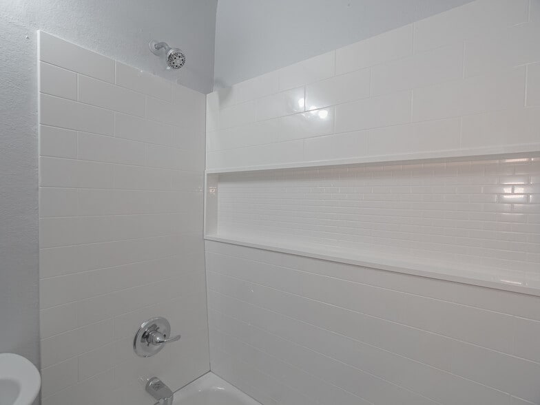 More Photos Of 3732 NW 23rd St, Oklahoma City Apartments For Sale