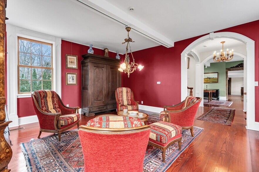 More Photos Of 137 Stockton St, Hightstown Flex For Sale