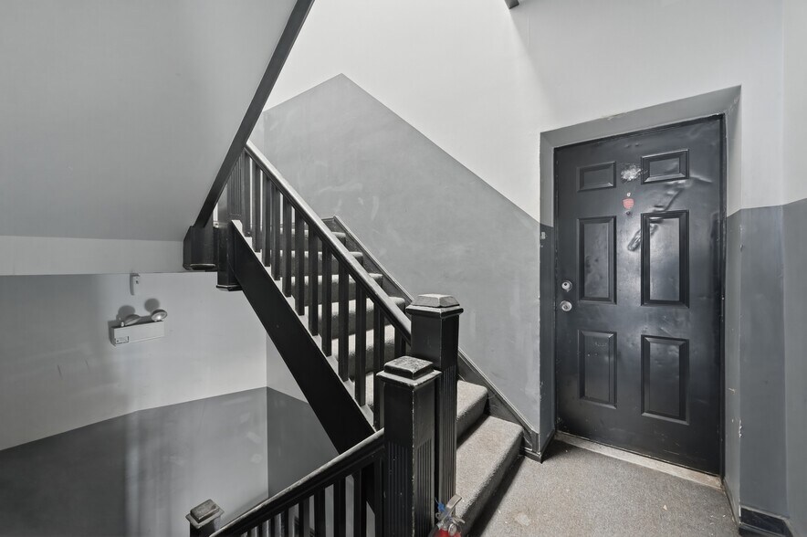 More Photos Of 4901 S Michigan Ave, Chicago Apartments For Sale