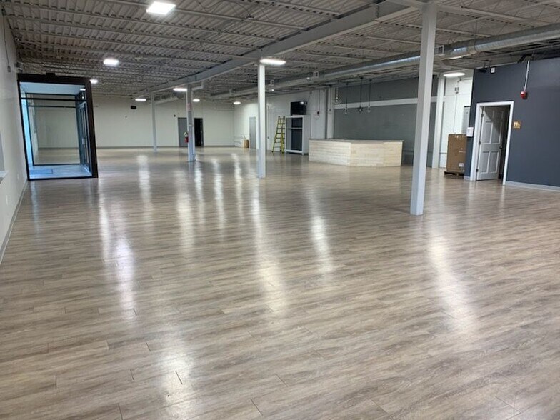 More Photos Of 6 A St, Derry Manufacturing For Lease