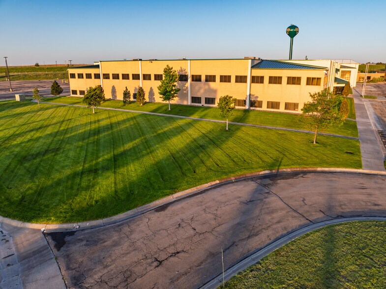 More Photos Of 1 Cabela Dr, Sidney Office For Lease