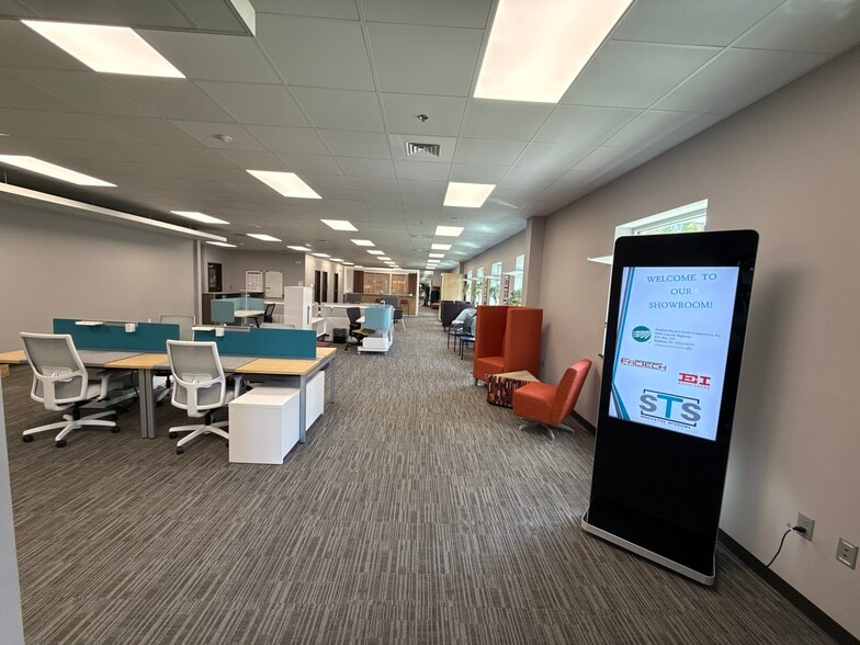 More Photos Of 151 Allendale Rd, Mechanicsburg Warehouse For Sale