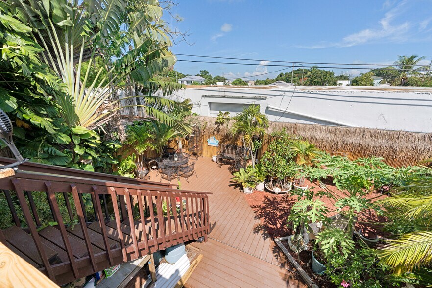 More Photos Of 100636 Overseas Hwy, Key Largo Storefront Retail Residential For Sale